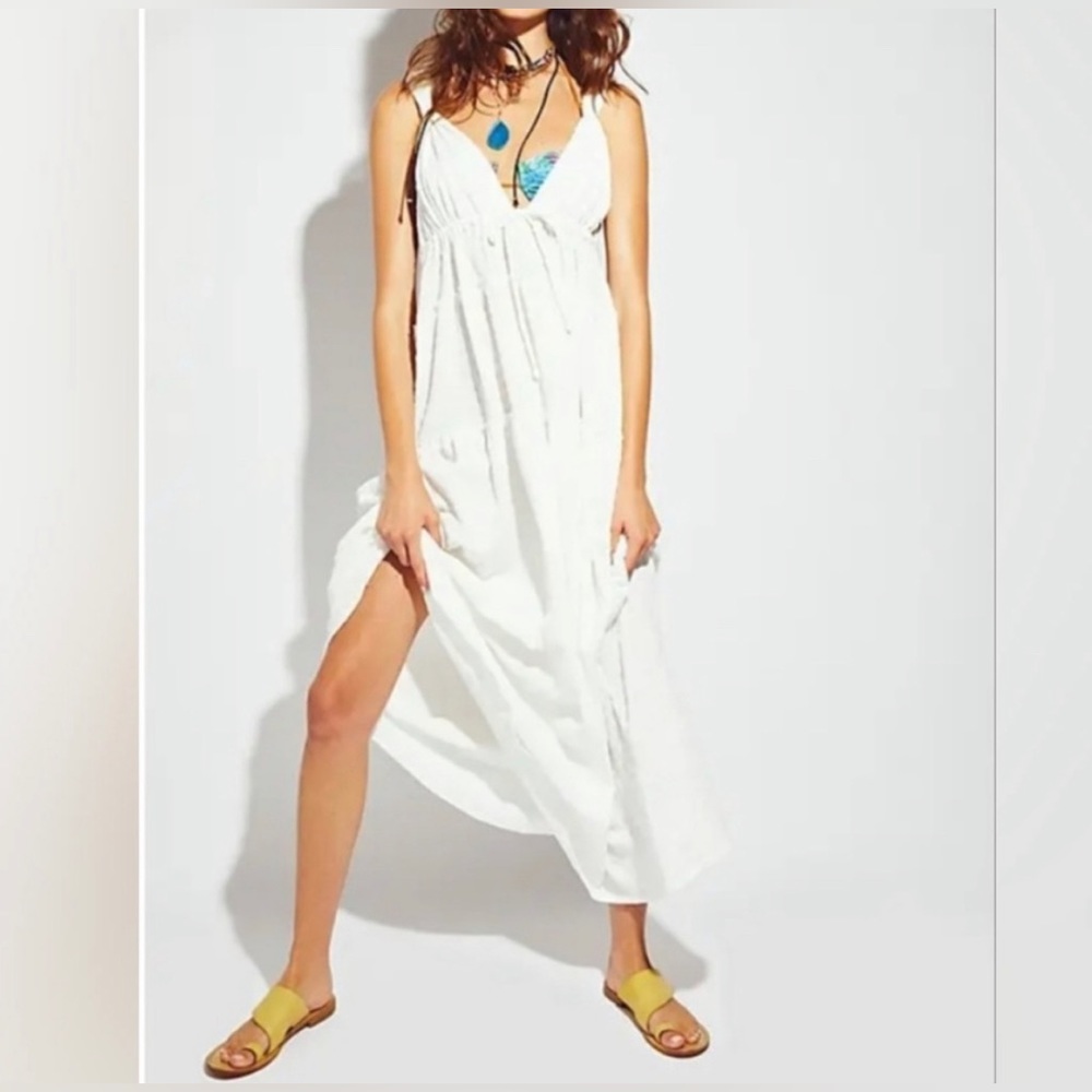 Free People MARTINA MAXI
Style No. 69447761
Color: IVRY/VOIR
Size: S